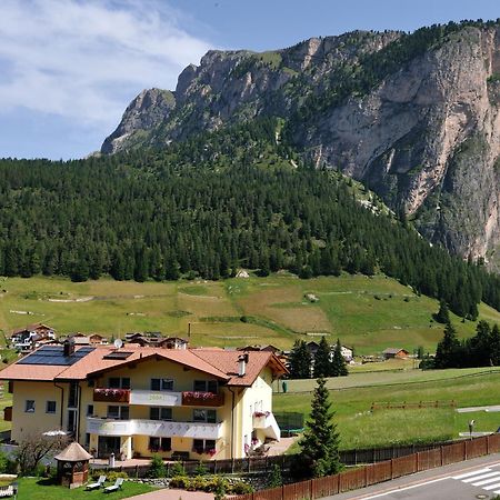 Garni Hotel Bel Vert Σέλβα ντι Βαλ Γκαρντένα Εξωτερικό φωτογραφία