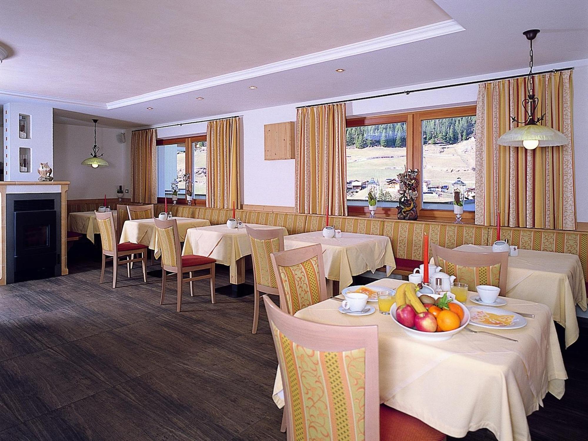 Garni Hotel Bel Vert Σέλβα ντι Βαλ Γκαρντένα Εξωτερικό φωτογραφία