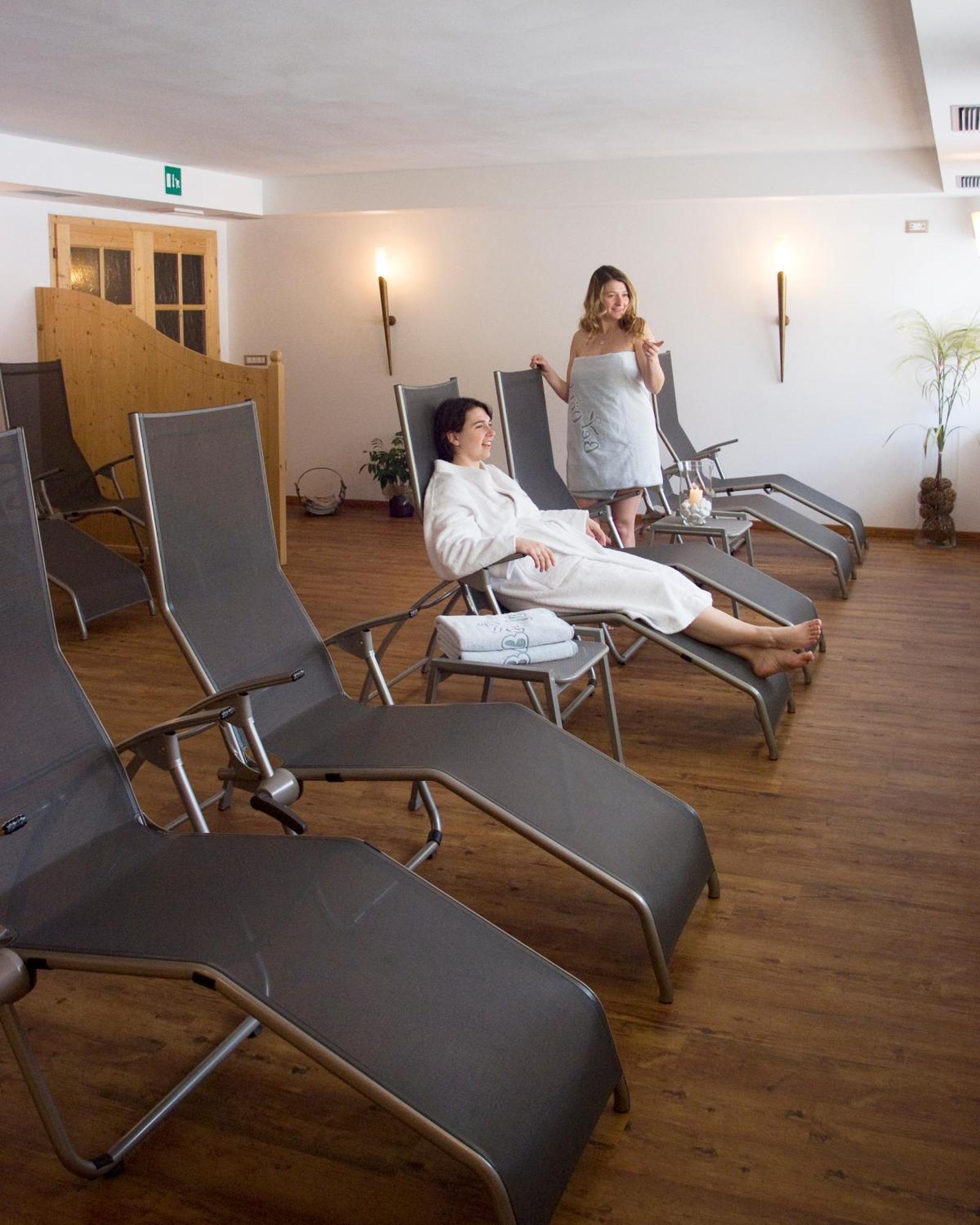Garni Hotel Bel Vert Σέλβα ντι Βαλ Γκαρντένα Εξωτερικό φωτογραφία